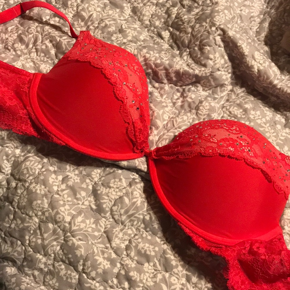Victoria’s Secret bra